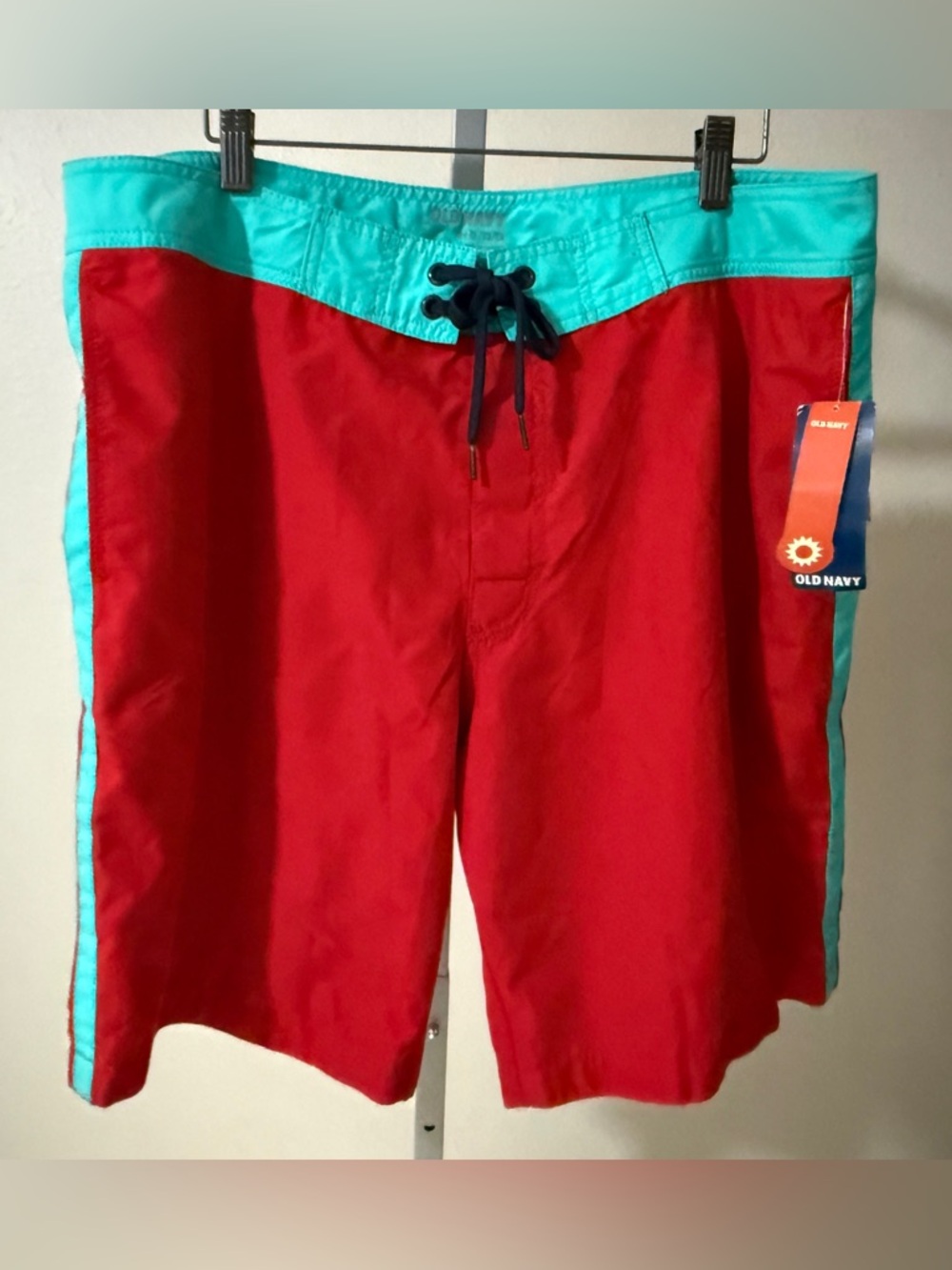 Men’s Old Navy Red & Aqua Colorblock Men’s Swim Board Shorts, Size 1X